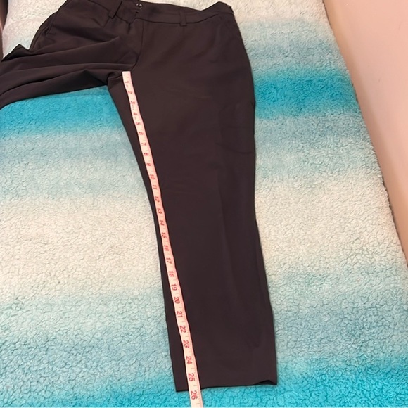 🔥Theory Black Dress Pants with Tapered Legs🔥 - Picture 7 of 11